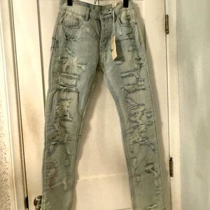 MNML distressed Jeas